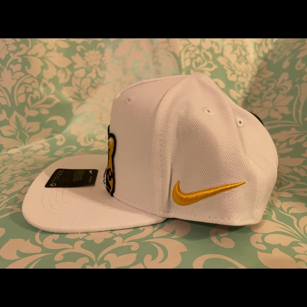 Nike kryie Irving toddlers SnapBack sz 2-4 T - Picture 3 of 8